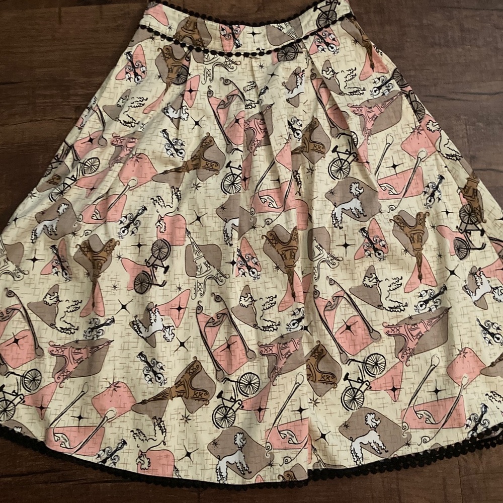 Voodoo Vixen Adorable Paris Print Skirt with Black Trim, Size Small, NWT, Pinup